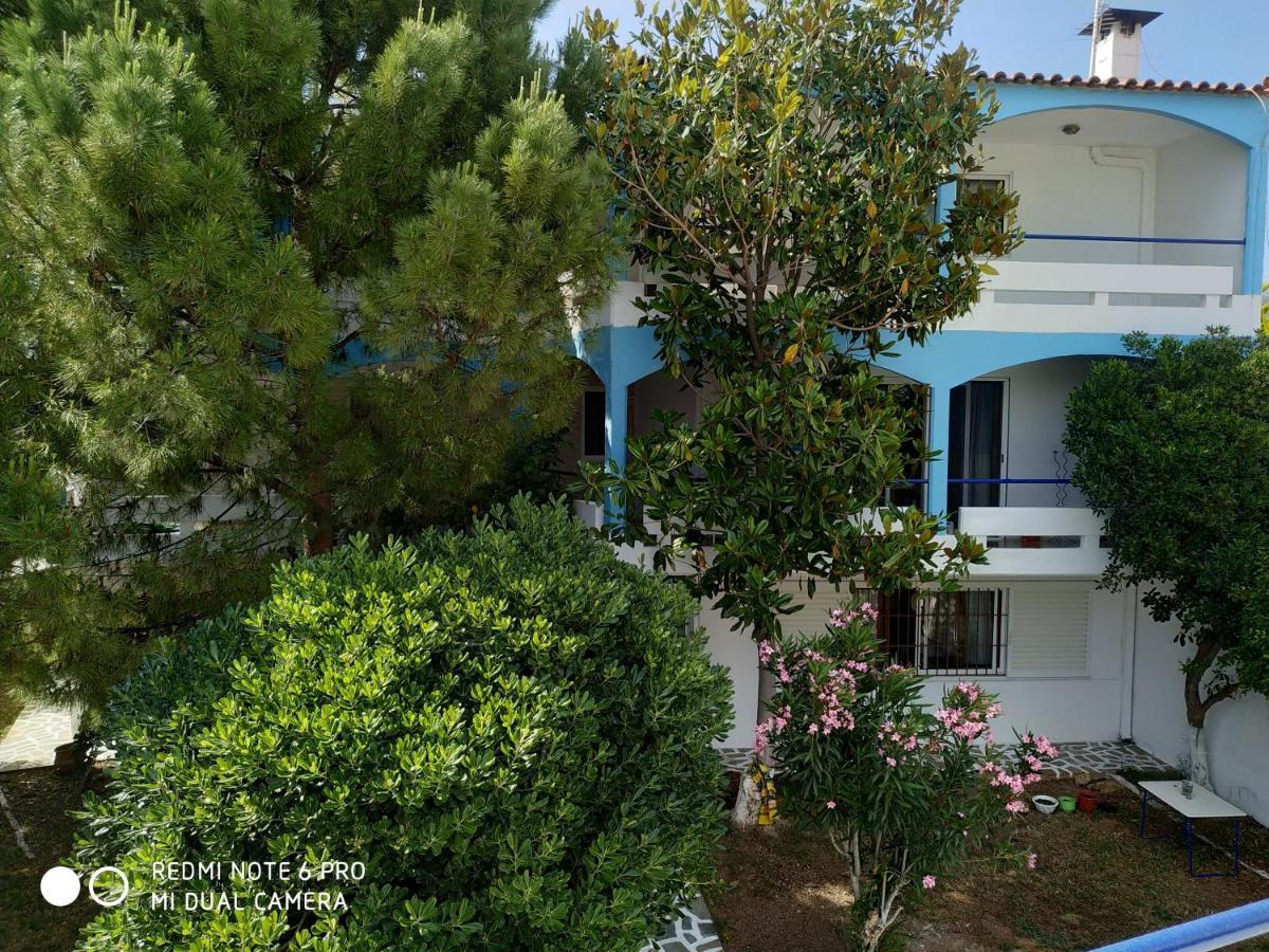 Muses Apartments Еретрия Екстериор снимка