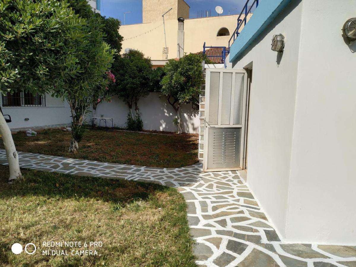 Muses Apartments Еретрия Екстериор снимка
