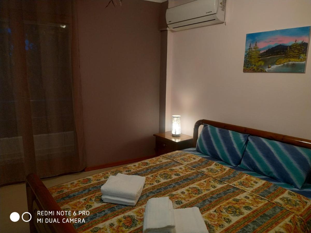 Muses Apartments Еретрия Екстериор снимка
