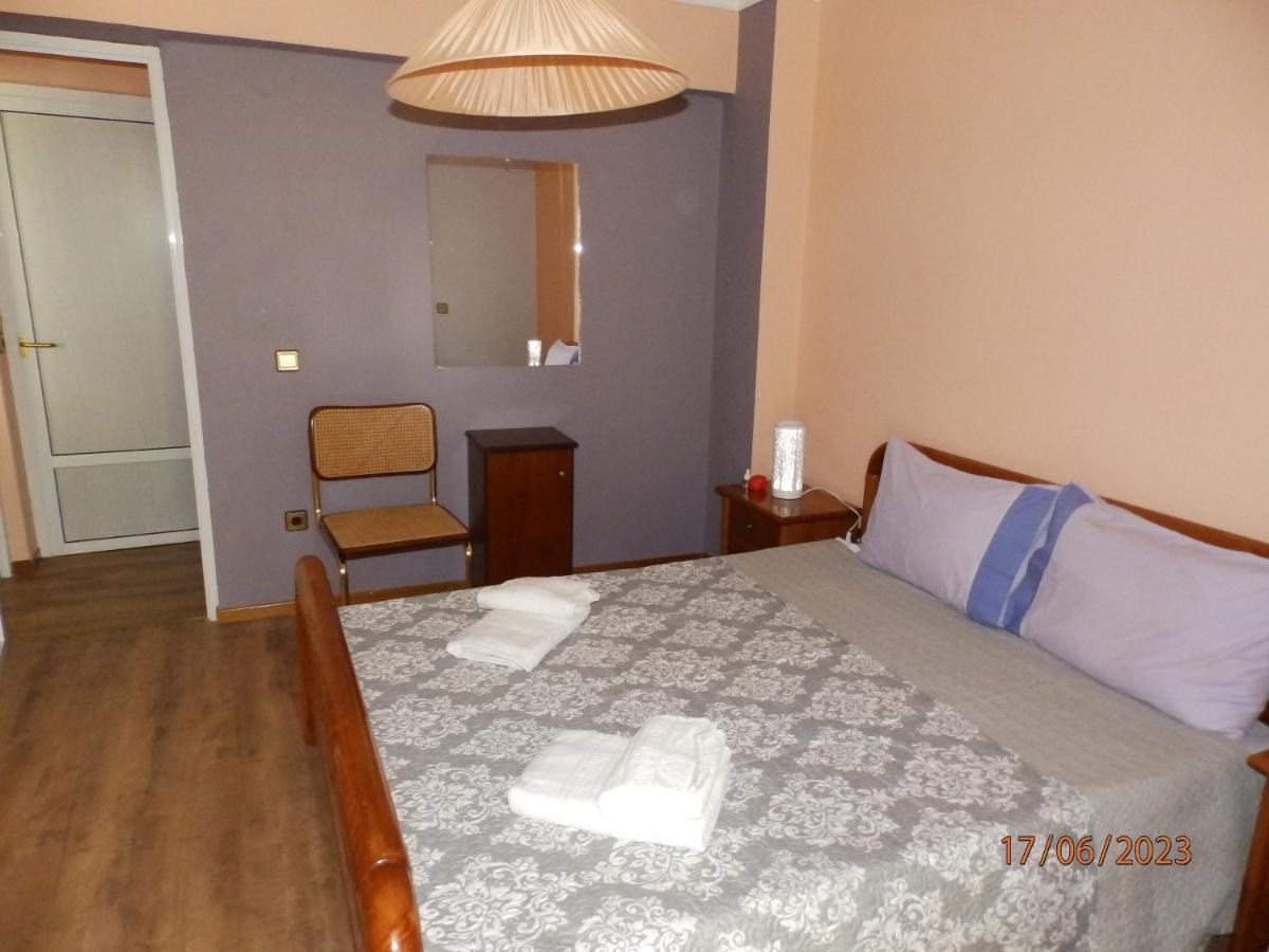 Muses Apartments Еретрия Екстериор снимка